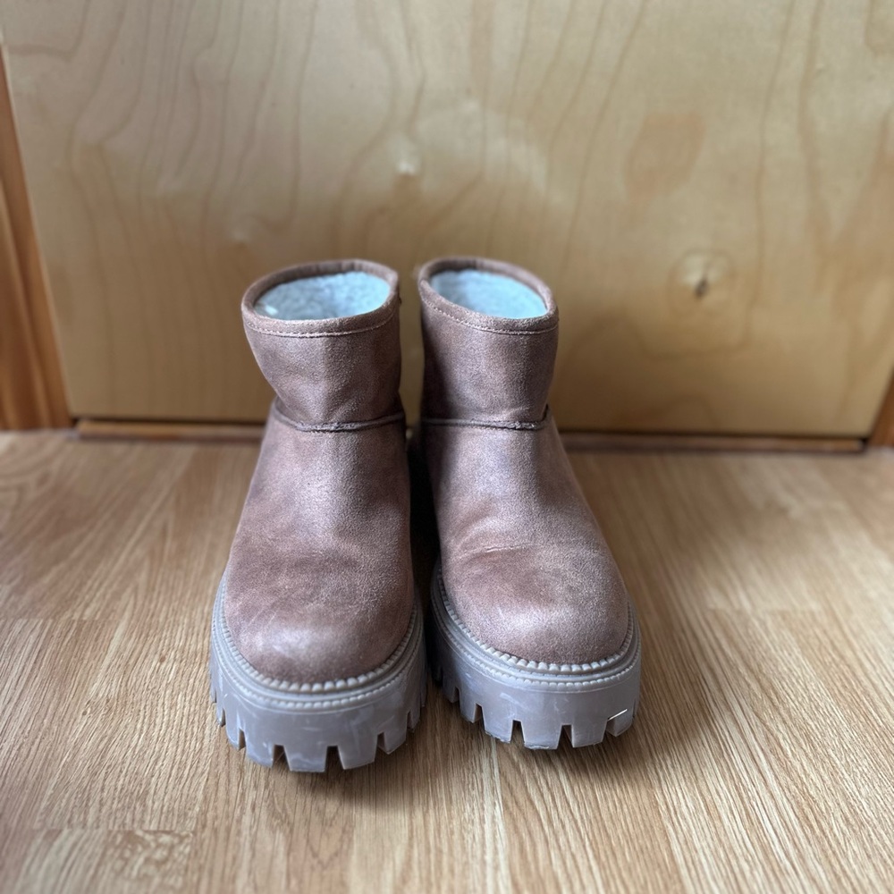 Brown Ankle Boots with Chunky Sole